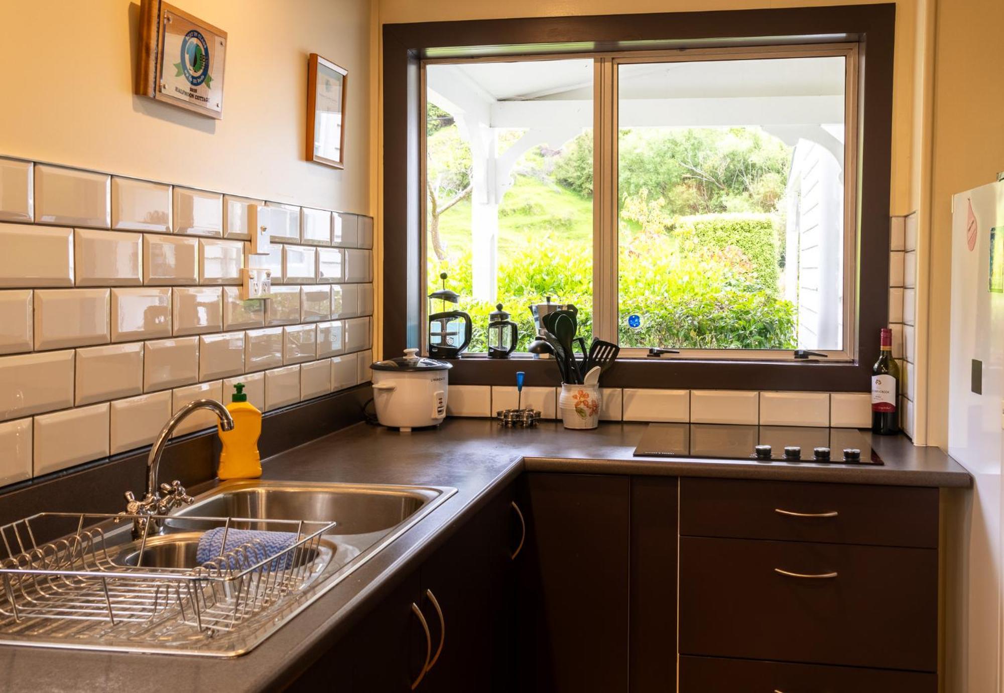 Halfmoon Cottage Akaroa Ngoại thất bức ảnh